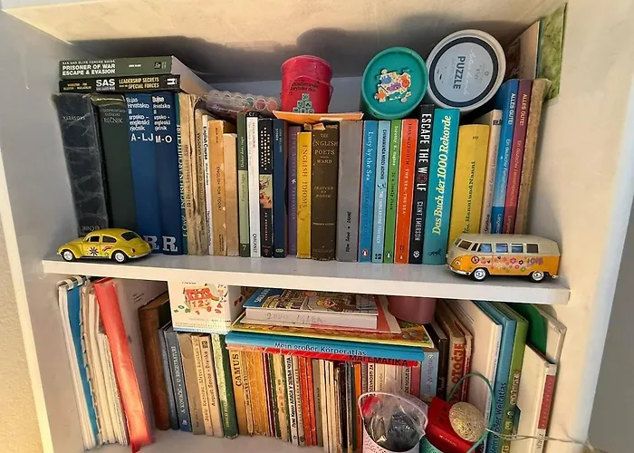 Riverside Near Centre, Balcony And Free Parking * 塞拉耶佛