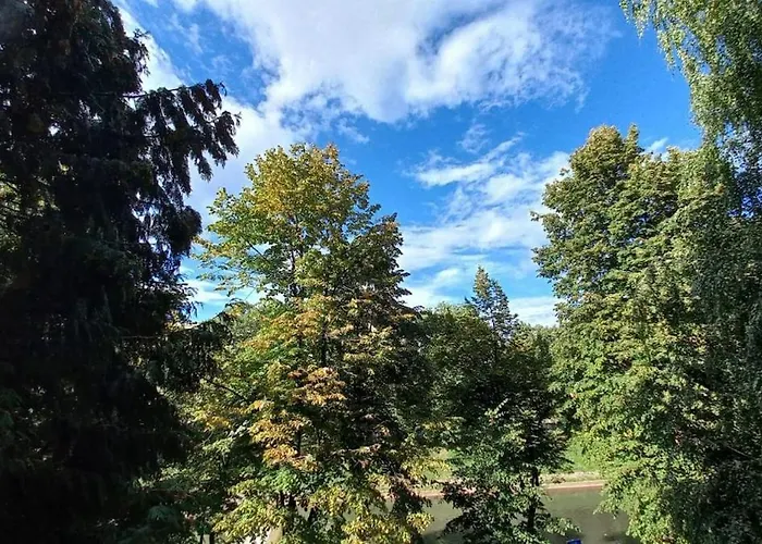 公寓 Riverside Near Centre, Balcony And Free Parking 塞拉耶佛