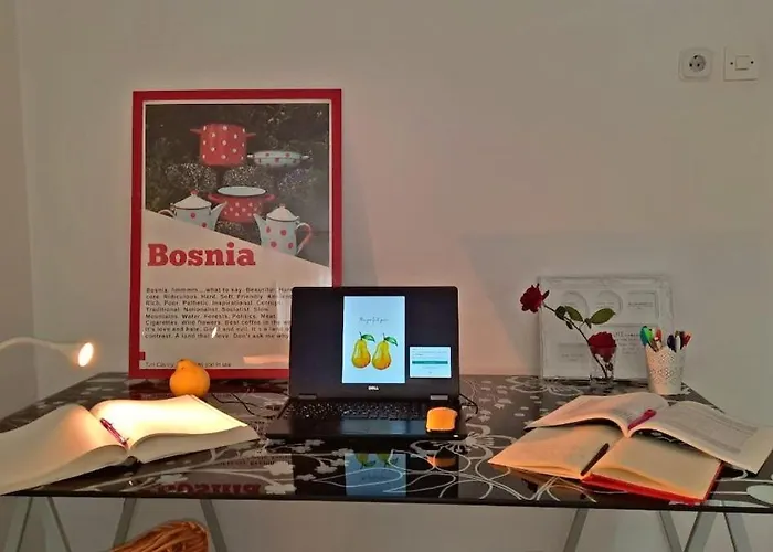 Riverside Near Centre, Balcony And Free Parking 公寓